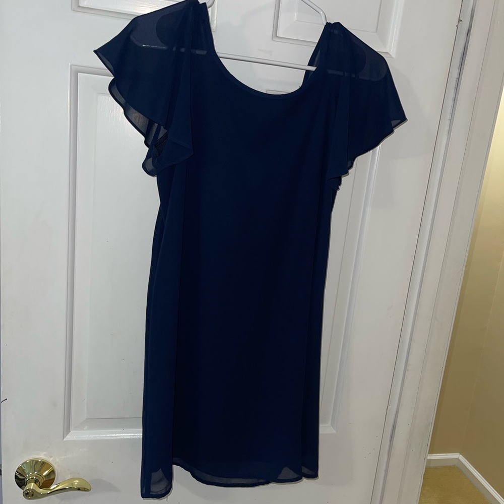 Dress - Picture 2 of 4